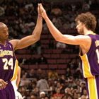 Bryant y Gasol celebran su triunfo