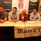 Los representantes de Cubillos y del Diario, en la presentación.