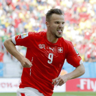 Seferovic celebra el gol que dio la victoria a Suiza.