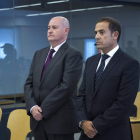 Los policías Pamiés y Ballesteros en una de las sesiones.