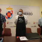 Pablo Linares, Gerardo Álvarez Courel y Roberto Fuertes presentaron la campaña. ANA F. BARREDO