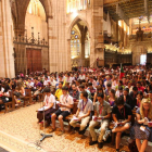 Cientos de peregrinos llenaron la nave central de la Catedral durante la celebración de la eucaristía.