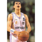 Petrovic, con la camiseta del Madrid.