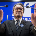 El expresidente Artur Mas, poco antes de la rueda de prensa que ofreció ayer. QUIQUE GARCÍA