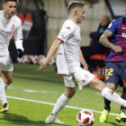 Arturo Vidal tiró de galones para liderar al Barça en un partido en el que los de Valverde pasaron por bastantes aprietos para ganar a la Cultural. MARCIANO PÉREZ/JESÚS F. SALVADORES