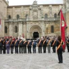 Un momento de las cabezadas del año pasado, con la Colegiata de San Isidoro al fondo