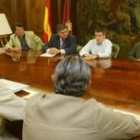 El alcalde de León, Francisco Fernández, en una de las reuniones mantenidas con responsables del CEL