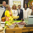 El alcalde, Antonio Silván, equipo de Isamar, Javier Álvarez Oblanca y la subdelegada, Teresa Mata . F. OTERO PERANDONES