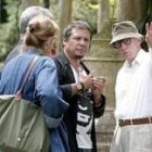 Woody Allen con su equipo técnico ayer en Avilés