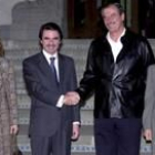 Aznar y su esposa, Ana Botella, posan junto al presidente Fox y su mujer, Marta Sahagún en México