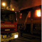 El camión de Valencia de Don Juan, en el incendio del Mesón Asturiana