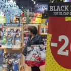 Carteles de Black Friday en una tienda de Barcelona.