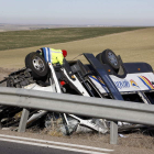 Estado en el que quedó el autobús, tras el accidente, en una imagen de archivo.