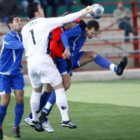 Antonio Pino, a la izquierda, volverá a ser la referencia ofensiva del equipo trepalense.