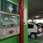 Imagen de uno de los puntos de recarga para coches.
