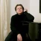 El virtuoso ruso Andrei Gavrilov posa delante de su piano