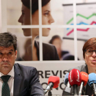 Manuel Rubio, director territorial en Valladolid, y Felisa Becerra, coordinadora del estudio, ayer. R. CACHO