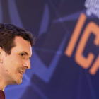El candidato del PP a la Presidencia del Gobierno, Pablo Casado, en el ciclo informativo ‘Tus candidatos a fondo’. RICARDO ORDÓÑEZ