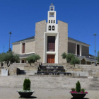 La catedral nueva, en una zona de contrastes arquitectónicos con el casco viejo.