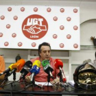 Benedicto Díez, Mateo de la Viuda y Ramón Santos en rueda de prensa