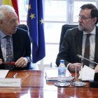 Margallo y Rajoy en el Consejo de Política Exterior.