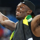 Bolt celebra su noveno oro olímpico, el de los 4x100 metros con Jamaica.