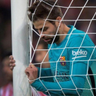 Piqué lamenta un error en el duelo copero con el Athletic en San Mamés.