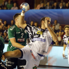 Pesic, que cumple su tercer año en León, está alcanzando su mejor nivel con el Ademar en la presente temporada. MARCIANO PÉREZ