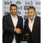 Manolo Herrero y José Fernández Silvano durante la presentación del nuevo entrenador de la Deportiva. L. DE LA MATA