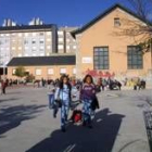 El colegio Valentín García Yebra fue uno de los primeros centros que decidió cerrar durante la noche