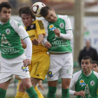 Rubén y Cristian podrían ejercer esta tarde de medios centros frente a los segovianos.