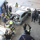 La Policía Nacional impide a los Mossos quemar documentos en la incineradora de Sant Adrià, el 26 de octubre pasado.