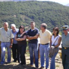 Autoridades de Villablino y Villaseca, en el Mirador del Castro.