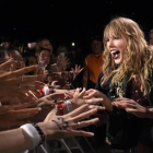 Taylor Swift, sobre el escenario del estadio de New Jersey, en su  gira mundial para promocionar su sexto álbum de estudio, Reputation, el pasado 20 de julio