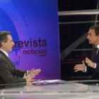 El periodista de Cuatro Iñaki Gabilondo y Zapatero, en un momento de la entrevista