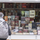 La Feria del Libro Antiguo y de Ocasión estará abierta hasta el 5 de noviembre. DAVID ARRANZ