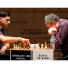 La gran final del Magistral Ciudad de León fue muy competida con los grandes maestros Anand y Gelfand extraordinarios. FERNANDO OTERO