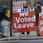 Partidarios del brexit se manifiestan en los aledaños del Parlamento británico, en Londres.