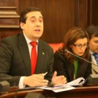 Miguel Ángel Fernández Cardo explica a los populares el presupuesto municipal del 2008