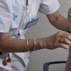 Niño vacunado en un CAP de Les Corts, en Barcelona