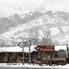 La nieve cubre la comarca leonesa de Los Argüellos