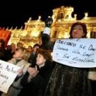 El domingo miles de salmantinos salieron a la calle con pancartas, algunas con faltas de ortografía