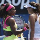 Serena Williams y Garbiñe Muguruza, al final del partido.