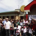 Protestas por el cierre de centros infantiles municipales en León en mayo del 2012.