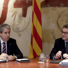 Francesc Homs y Artur Mas durante la reunión semanal del Consejo Ejecutivo.
