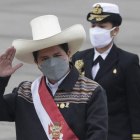 Pedro Castillo en el desfile armado de su reconocimiento como jefe supremo. PAOLO AGUILAR