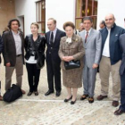 El leonés Javier Casares, a la derecha, junto a los duques.