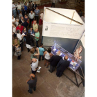 Inauguración de la exposición en la iglesia de Gutierre Muñoz.