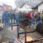 Cientos de personas disfrutaron ayer del magosto de Camponaraya