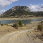 Zona del embalse donde se construirá la base náutica en Lodares. CAMPOS